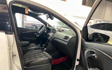 Volkswagen Polo GTI V рестайлинг, 2016 год, 1 575 000 рублей, 13 фотография