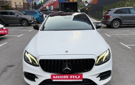 Mercedes-Benz E-Класс, 2016 год, 1 600 000 рублей, 10 фотография