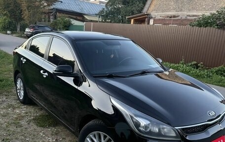 KIA Rio IV, 2018 год, 1 300 000 рублей, 4 фотография