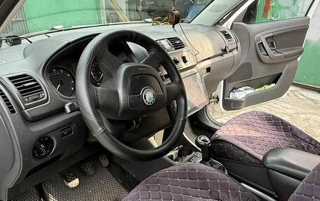 Skoda Fabia II, 2011 год, 530 000 рублей, 6 фотография