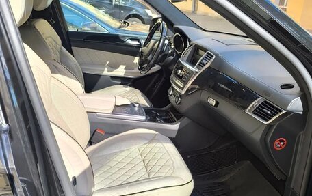 Mercedes-Benz GL-Класс, 2014 год, 2 700 000 рублей, 13 фотография