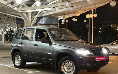 Chevrolet Niva I рестайлинг, 2011 год, 509 990 рублей, 2 фотография