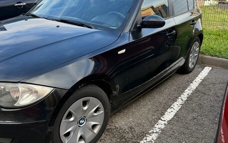 BMW 1 серия, 2011 год, 680 000 рублей, 3 фотография