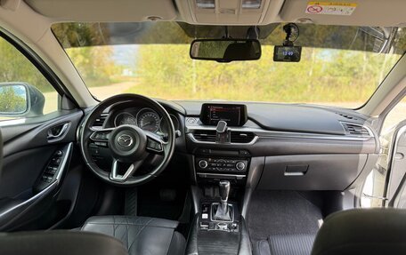 Mazda 6, 2017 год, 1 970 000 рублей, 15 фотография