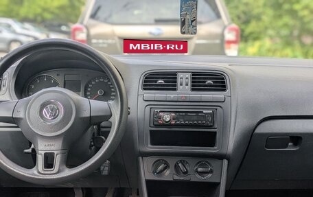 Volkswagen Polo VI (EU Market), 2011 год, 600 000 рублей, 2 фотография