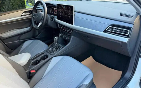 Volkswagen Lavida, 2022 год, 1 180 004 рублей, 13 фотография