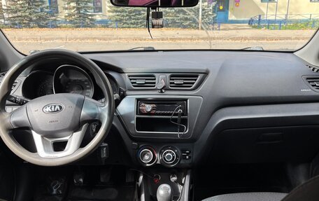KIA Rio III рестайлинг, 2013 год, 630 000 рублей, 11 фотография
