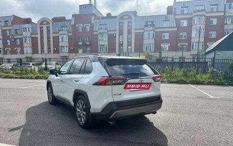 Toyota RAV4, 2019 год, 2 830 000 рублей, 6 фотография