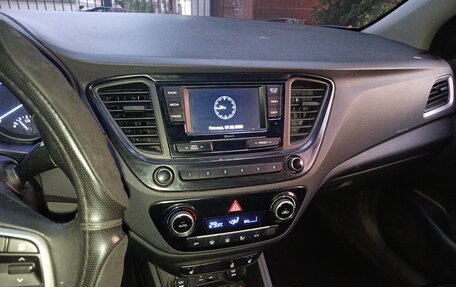 Hyundai Solaris II рестайлинг, 2017 год, 1 250 000 рублей, 15 фотография