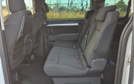 Peugeot Traveller I, 2020 год, 3 600 000 рублей, 8 фотография