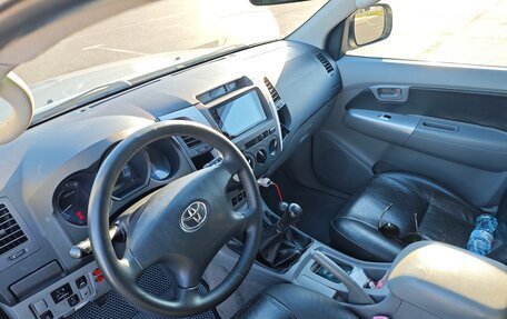 Toyota Hilux VII, 2006 год, 1 400 000 рублей, 6 фотография