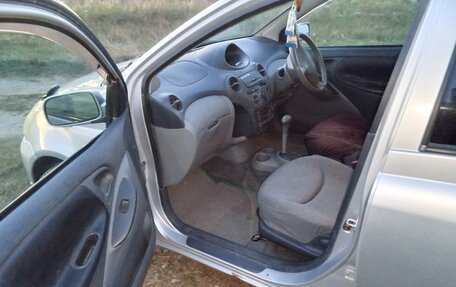 Toyota Vitz, 1999 год, 310 000 рублей, 14 фотография