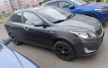 KIA Rio III рестайлинг, 2013 год, 650 000 рублей, 1 фотография