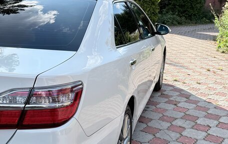 Toyota Camry, 2017 год, 1 990 000 рублей, 7 фотография