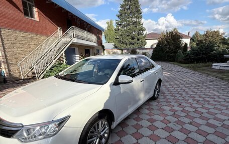 Toyota Camry, 2017 год, 1 990 000 рублей, 14 фотография