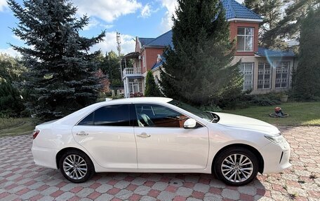 Toyota Camry, 2017 год, 1 990 000 рублей, 9 фотография