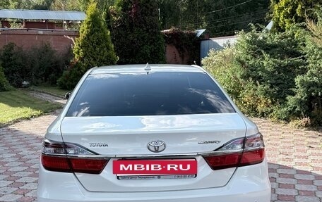 Toyota Camry, 2017 год, 1 990 000 рублей, 12 фотография