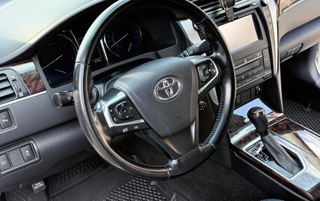 Toyota Camry, 2017 год, 1 990 000 рублей, 29 фотография