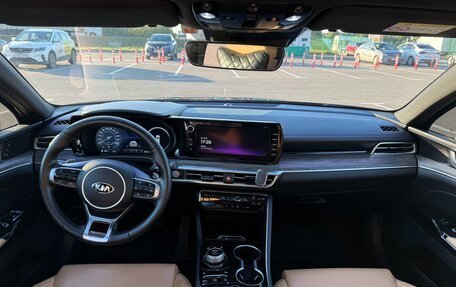 KIA K5, 2021 год, 2 550 000 рублей, 25 фотография
