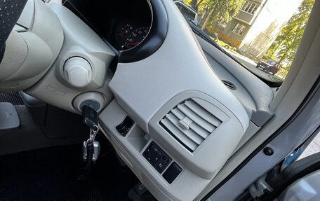 Nissan March III, 2002 год, 239 000 рублей, 14 фотография