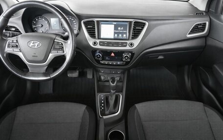 Hyundai Solaris II рестайлинг, 2017 год, 1 490 000 рублей, 10 фотография