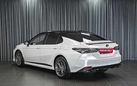 Toyota Camry, 2022 год, 3 350 111 рублей, 2 фотография