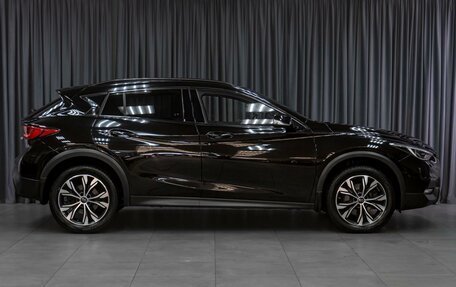 Infiniti QX30, 2017 год, 2 299 000 рублей, 5 фотография