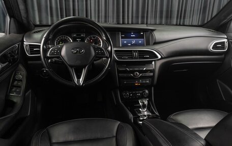 Infiniti QX30, 2017 год, 2 299 000 рублей, 6 фотография