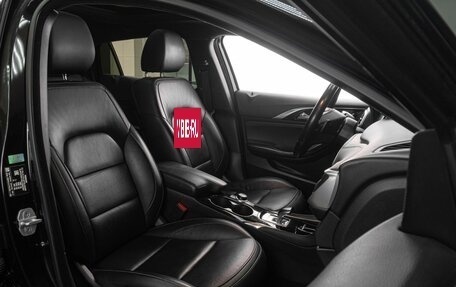 Infiniti QX30, 2017 год, 2 299 000 рублей, 8 фотография