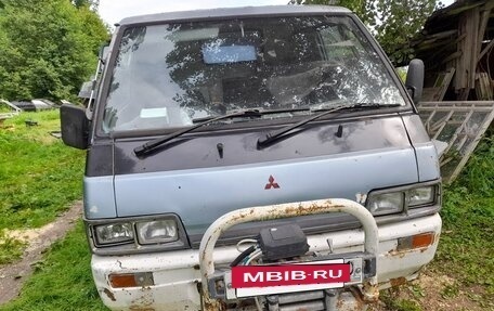 Mitsubishi Delica III, 1990 год, 280 000 рублей, 2 фотография