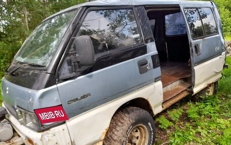 Mitsubishi Delica III, 1990 год, 280 000 рублей, 4 фотография