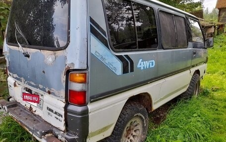 Mitsubishi Delica III, 1990 год, 280 000 рублей, 3 фотография