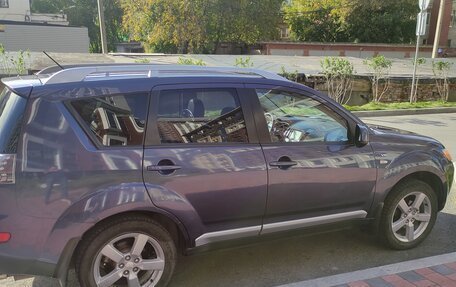 Mitsubishi Outlander III рестайлинг 3, 2007 год, 1 200 000 рублей, 3 фотография