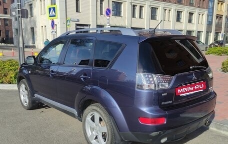 Mitsubishi Outlander III рестайлинг 3, 2007 год, 1 200 000 рублей, 5 фотография