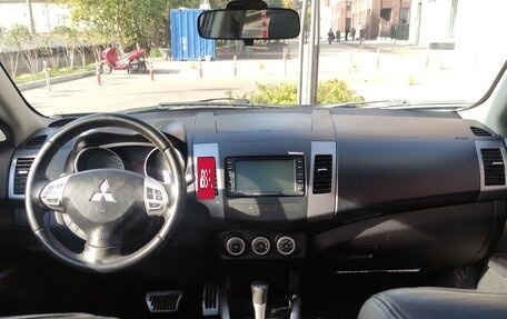 Mitsubishi Outlander III рестайлинг 3, 2007 год, 1 200 000 рублей, 14 фотография