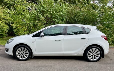 Opel Astra J, 2013 год, 1 075 000 рублей, 4 фотография