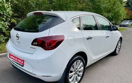 Opel Astra J, 2013 год, 1 075 000 рублей, 5 фотография