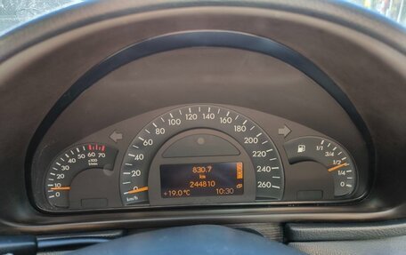 Mercedes-Benz C-Класс, 2001 год, 350 000 рублей, 11 фотография