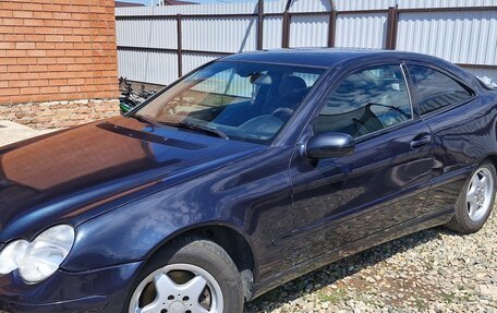 Mercedes-Benz C-Класс, 2004 год, 475 000 рублей, 1 фотография