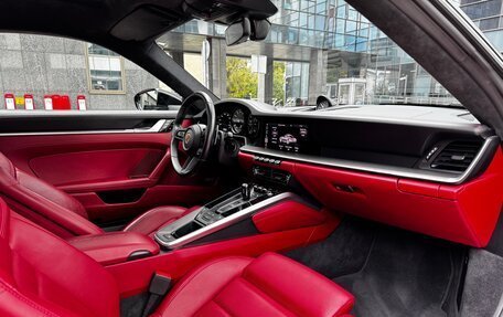 Porsche 911, 2019 год, 14 975 000 рублей, 30 фотография