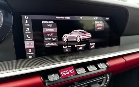 Porsche 911, 2019 год, 14 975 000 рублей, 37 фотография