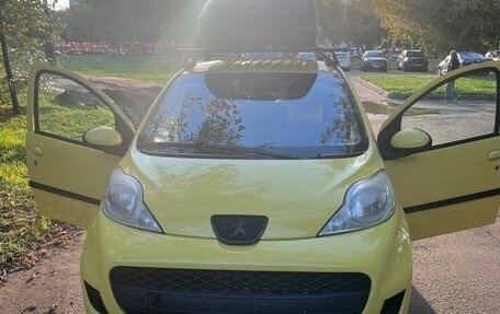 Peugeot 107 I рестайлинг, 2009 год, 290 000 рублей, 2 фотография