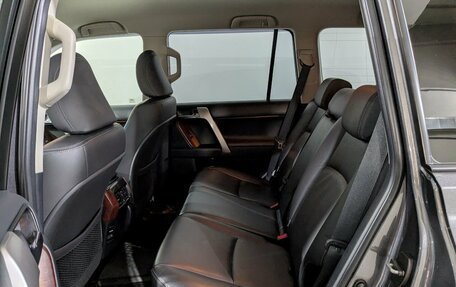 Toyota Land Cruiser Prado 150 рестайлинг 2, 2016 год, 3 750 000 рублей, 4 фотография