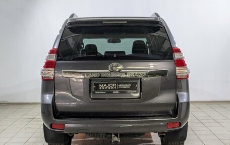 Toyota Land Cruiser Prado 150 рестайлинг 2, 2016 год, 3 750 000 рублей, 16 фотография