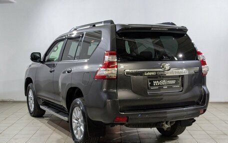 Toyota Land Cruiser Prado 150 рестайлинг 2, 2016 год, 3 750 000 рублей, 29 фотография