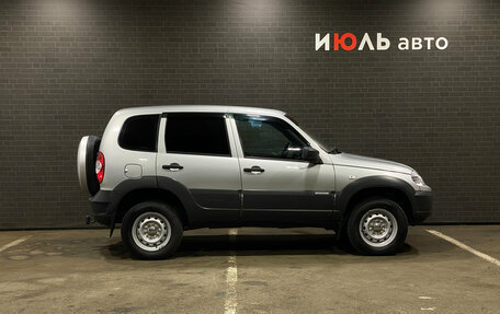 Chevrolet Niva I рестайлинг, 2018 год, 630 000 рублей, 4 фотография
