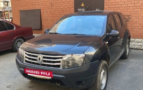 Renault Duster I рестайлинг, 2012 год, 800 000 рублей, 2 фотография