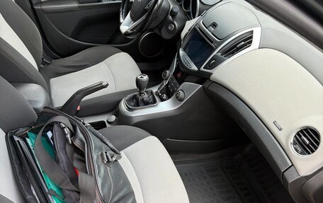 Chevrolet Cruze II, 2014 год, 749 000 рублей, 3 фотография