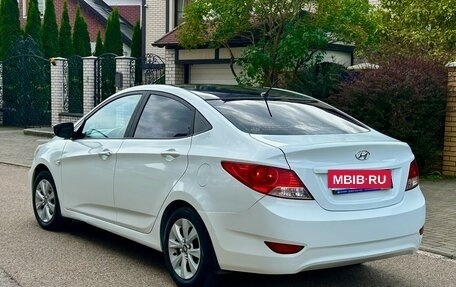 Hyundai Solaris II рестайлинг, 2011 год, 680 000 рублей, 5 фотография