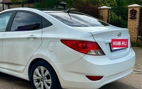 Hyundai Solaris II рестайлинг, 2011 год, 680 000 рублей, 6 фотография